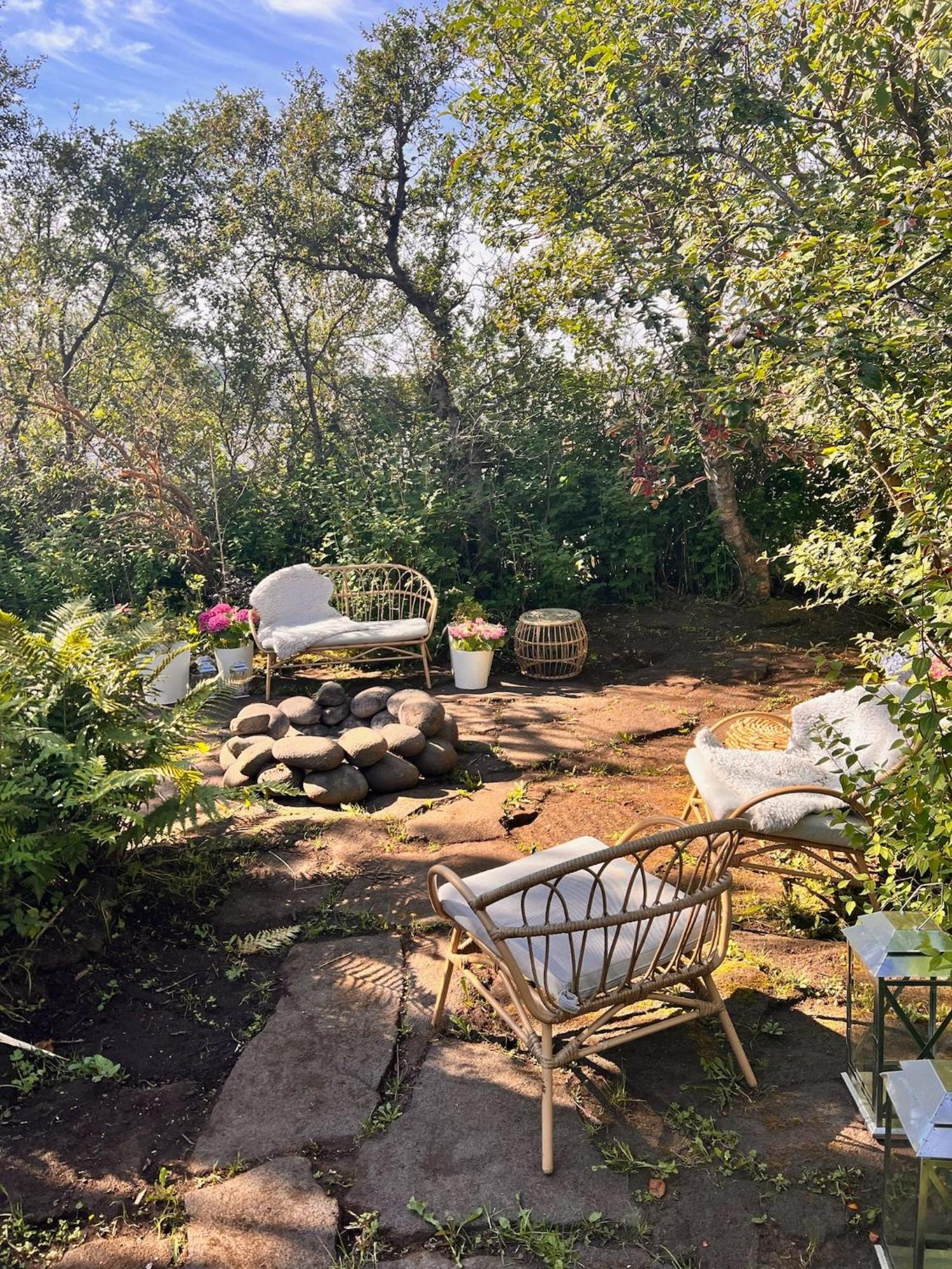 Casa Disa - Dreams, A Boutique Guesthouse In Reykjavik City'S Central Park And Botanical Garden In Laugardalur, Hot-Spring-Valley Buitenkant foto