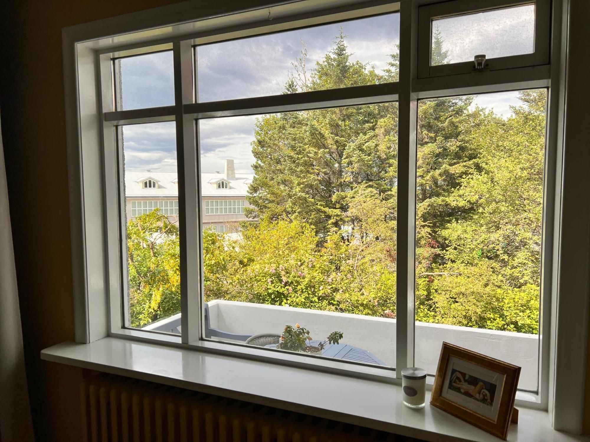 Casa Disa - Dreams, A Boutique Guesthouse In Reykjavik City'S Central Park And Botanical Garden In Laugardalur, Hot-Spring-Valley Buitenkant foto